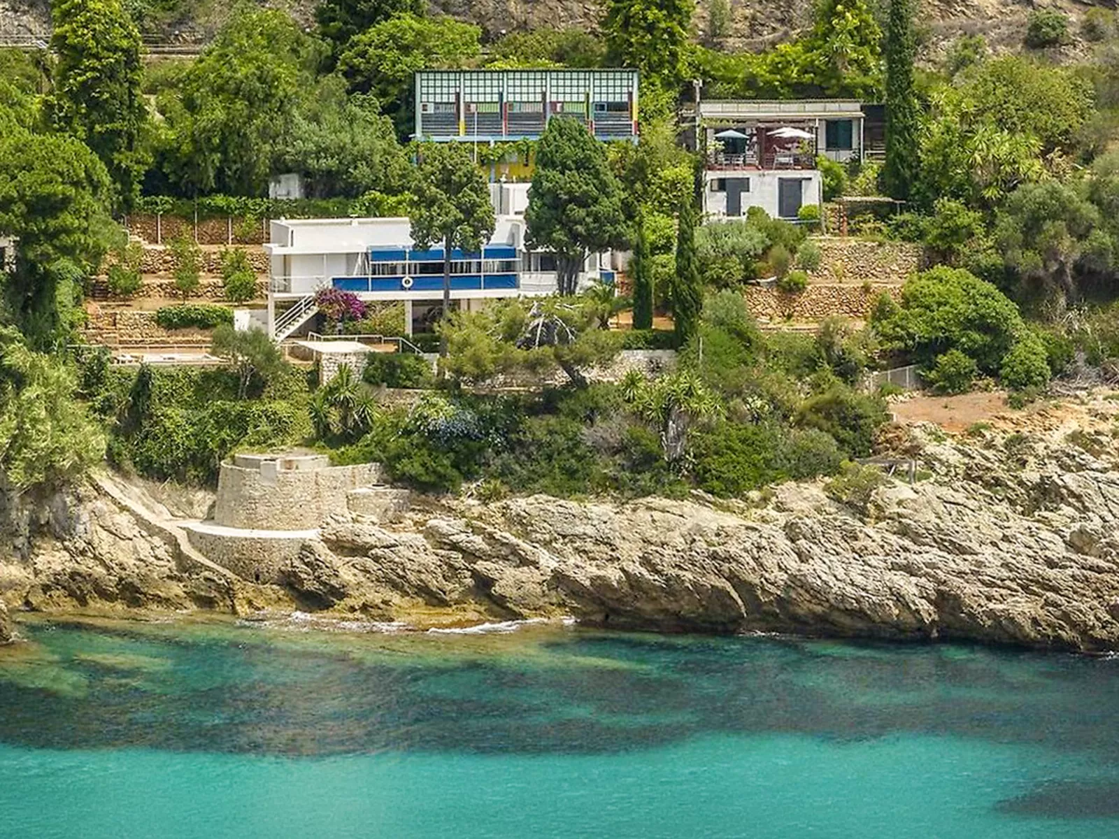Die bewaldete Halbinsel Cap Martin zwischen Menton und Monaco